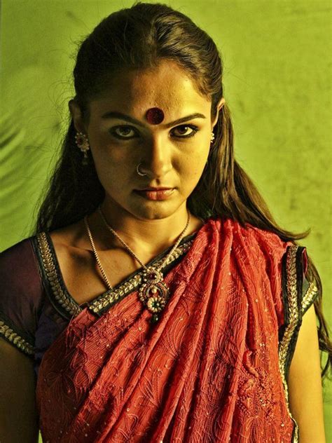 aranmanai heroine name|aranmanai plot.